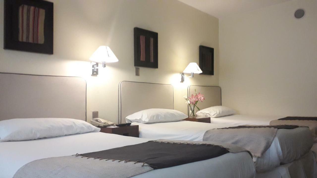 Hotel Almacruz Y Centro De Convenciones Santiago del Cile